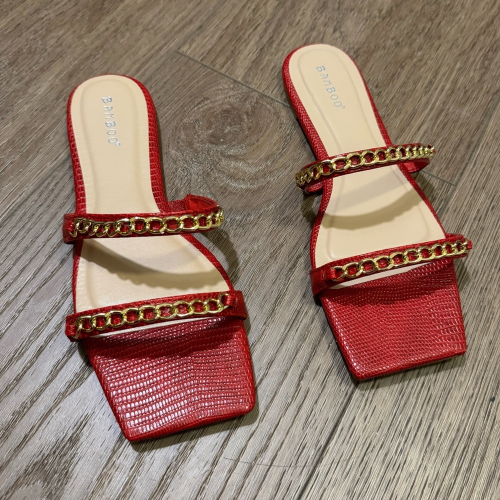 Strappy slide sandals